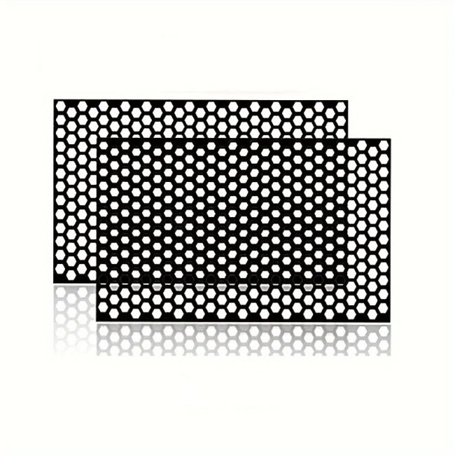 Set 2 folii autoadezive decupate pentru decorarea stopurilor auto, dimensiune 2 x 48 x 30cm, culoare Negru Mat, model HONEYCOMB