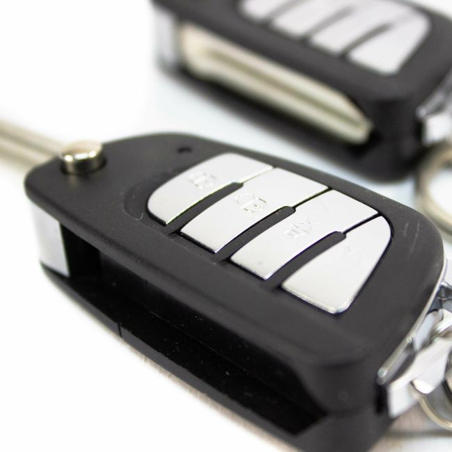 Modul inchidere centralizata cu telecomanda model BMW NEW si iesire pentru sirena